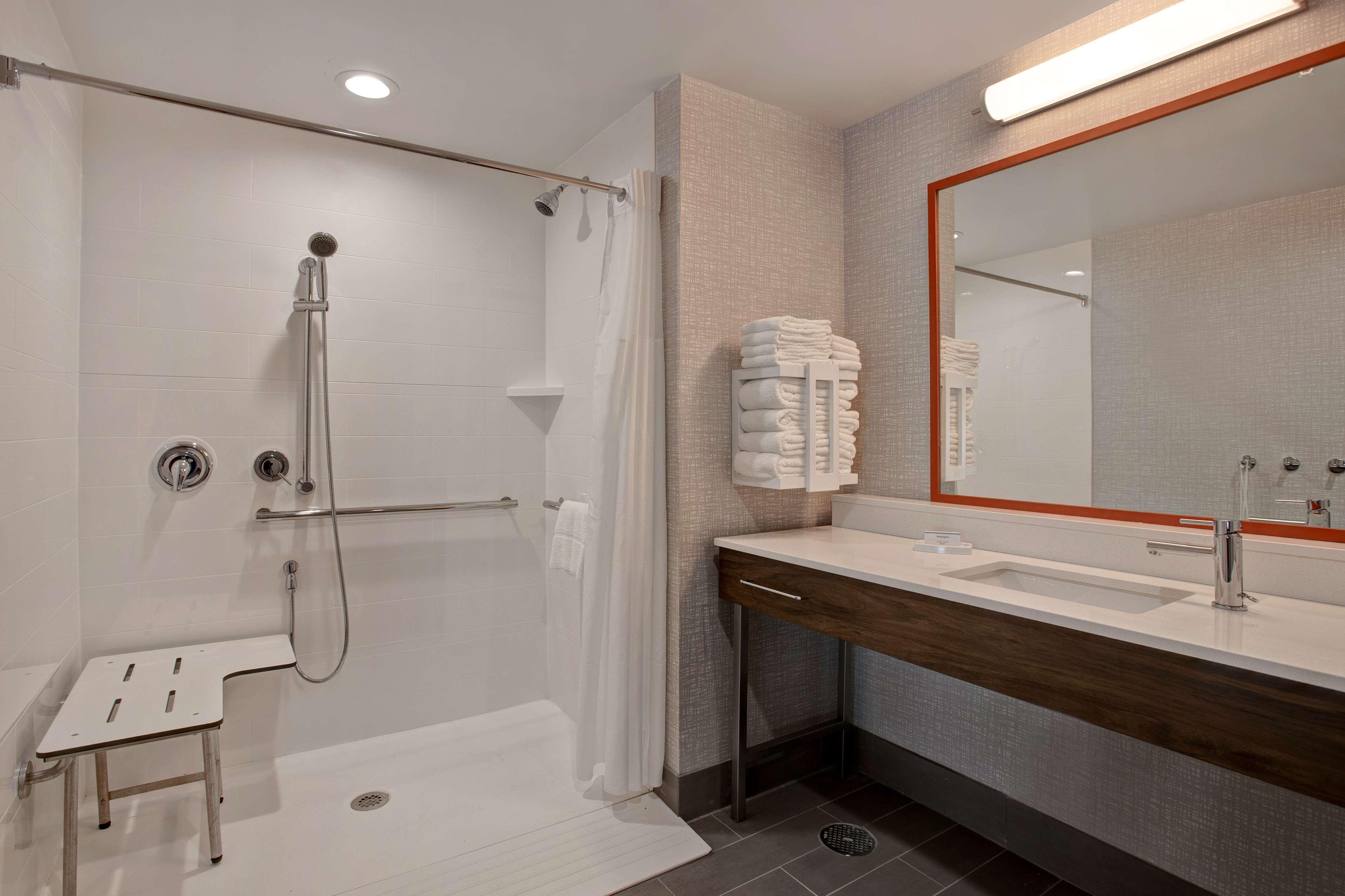 Hampton Inn & Suites Deptford, Nj Екстер'єр фото