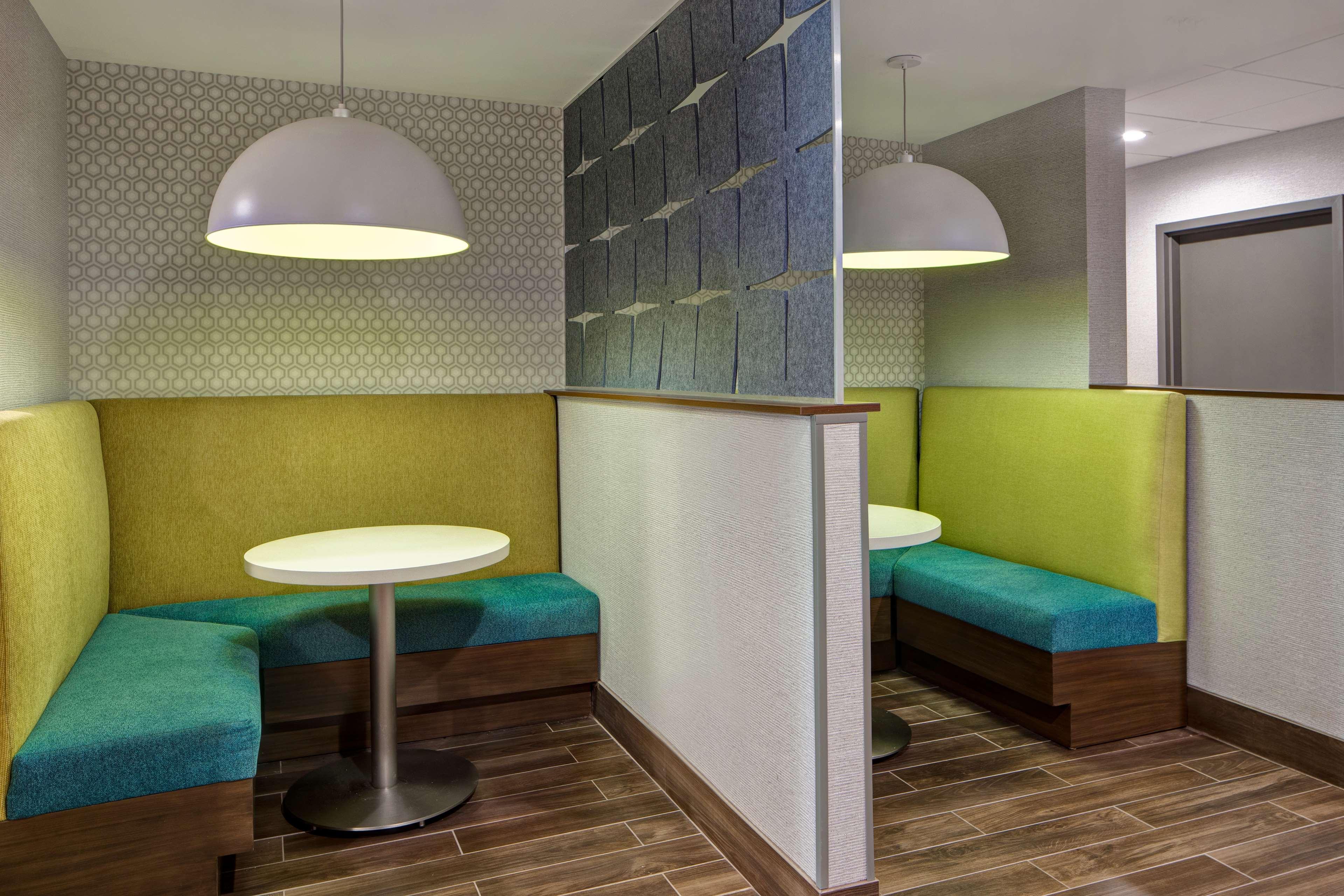 Hampton Inn & Suites Deptford, Nj Екстер'єр фото